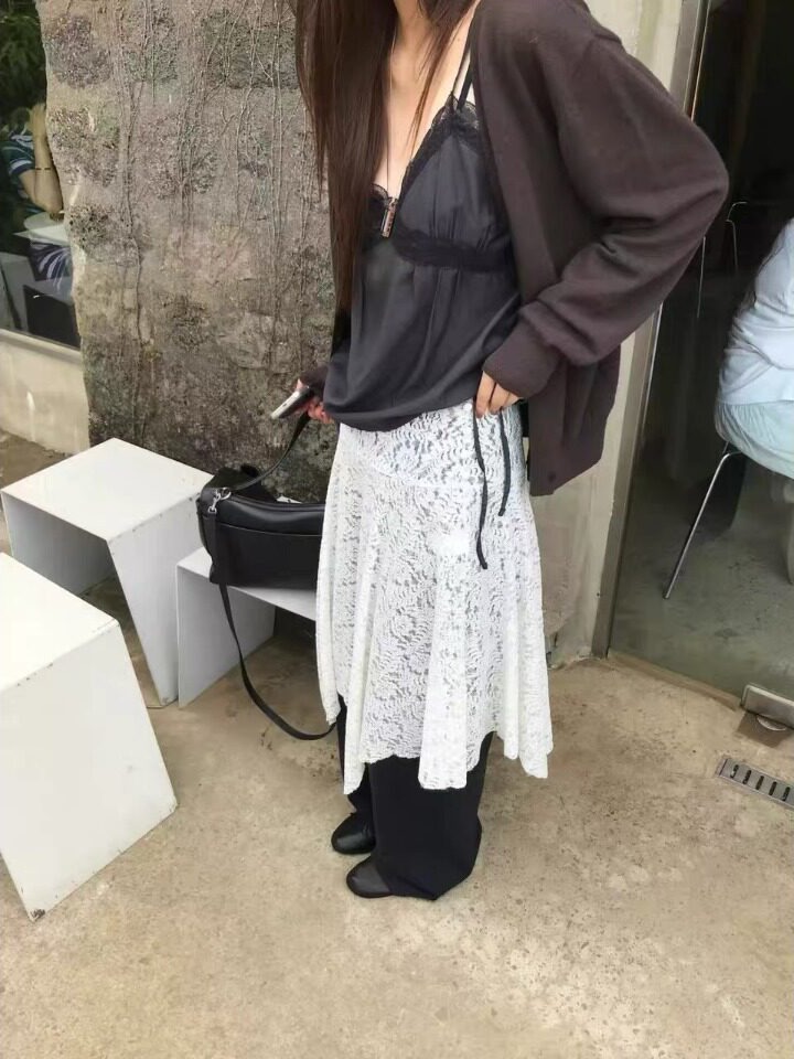 Fashionable V-Neck Strap Base  - Resin Vat 评论和价格