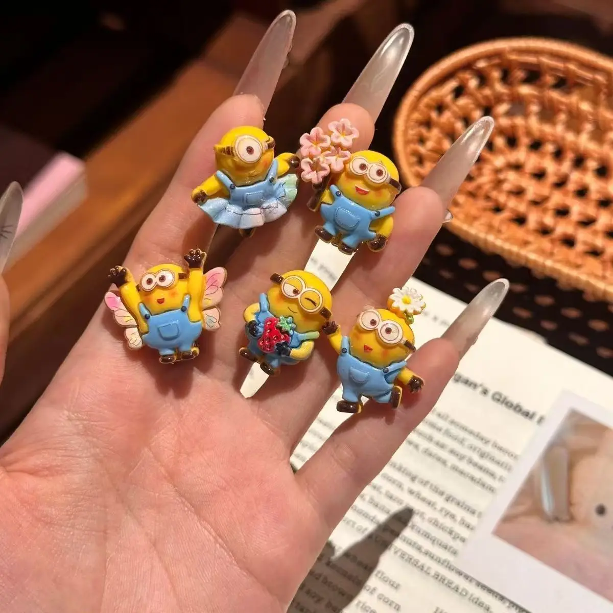 5pcs/10pcs Cute Resin Minions  - Resin Vat 评论和价格
